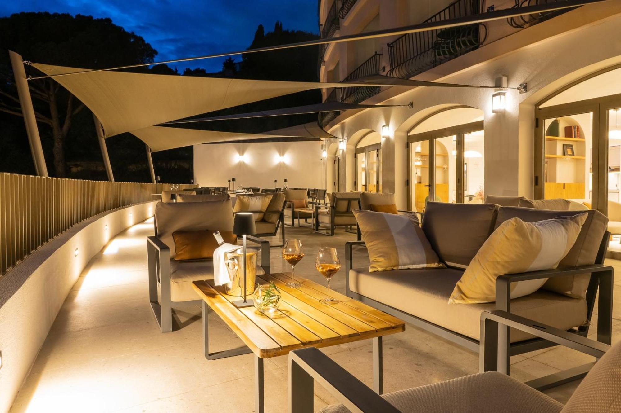 Hotel Du Parc Cavalaire Sur Mer Eksteriør billede